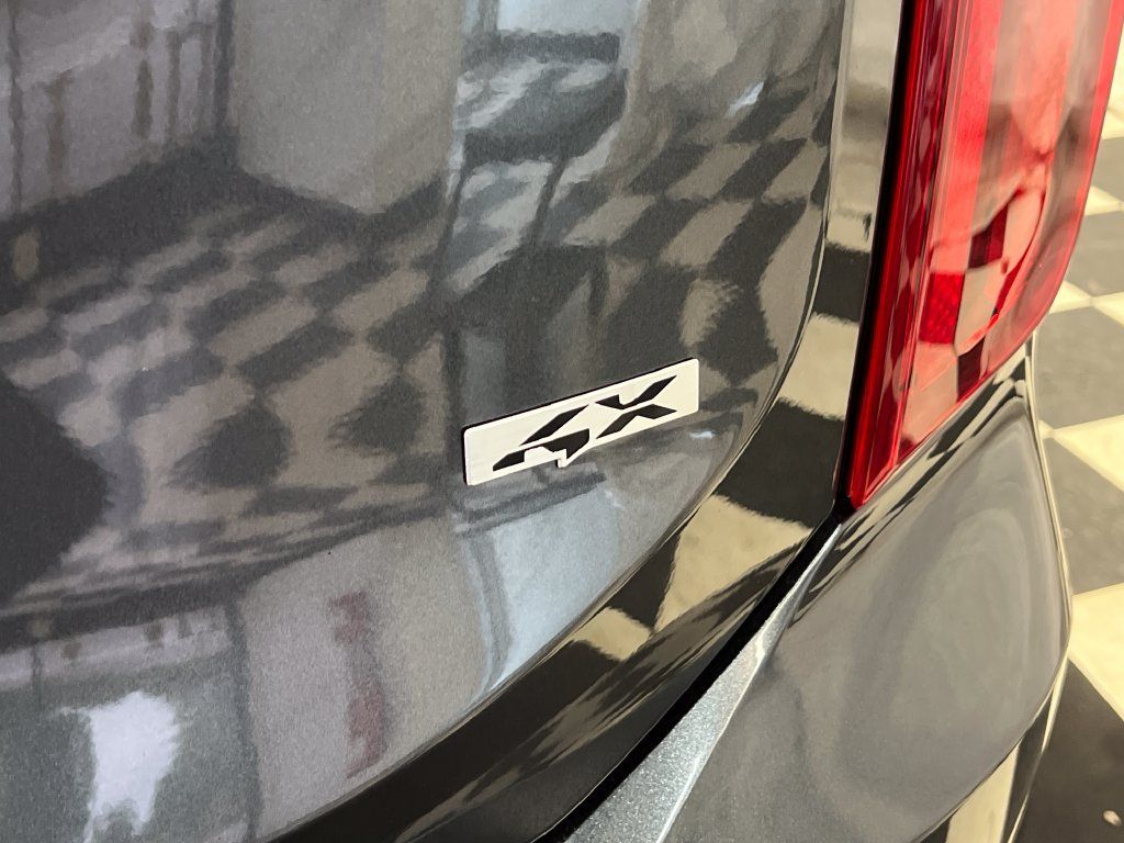 Used 2023 Kia Telluride LX AWD/4WD image 12
