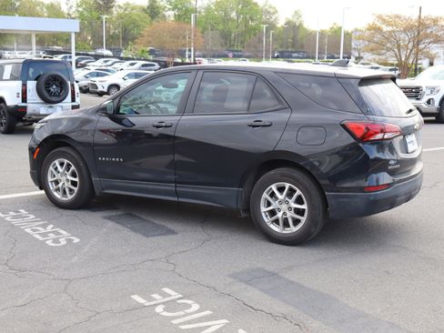 Certified 2024 Chevrolet Equinox LS w/ LS Convenience Package image 8