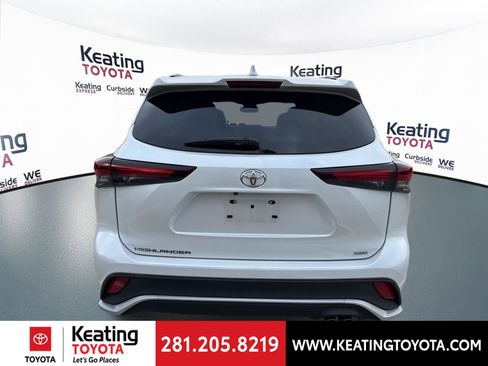 Certified 2024 Toyota Highlander XSE image 7