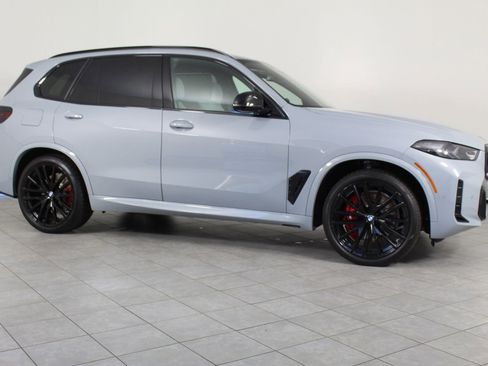 New 2026 BMW X5 M60i image 8