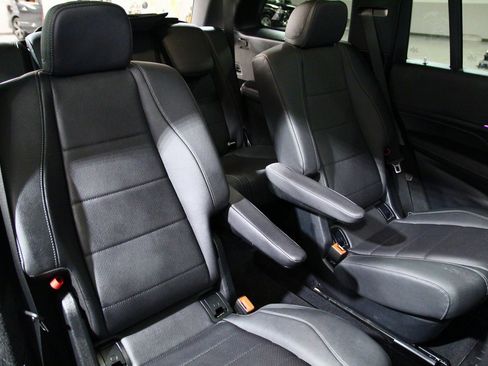 Used 2025 Mercedes-Benz GLS 450 4MATIC image 27