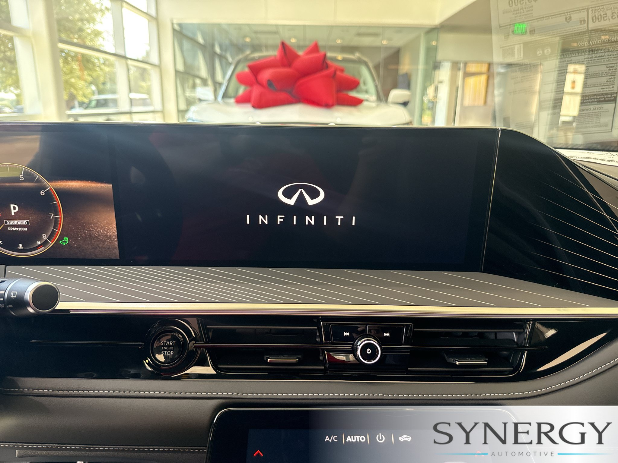 New 2027 INFINITI QX80 Autograph w/ Premium Cargo Package AWD/4WD image 12