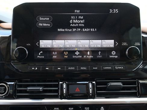 Used 2024 Nissan Pathfinder Platinum FWD image 49