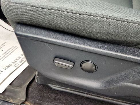 Used 2025 Ford F150 Lightning XLT image 10