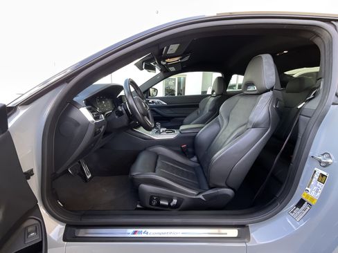 Used 2022 BMW M4 Competition w/ Executive Package RWD image 11