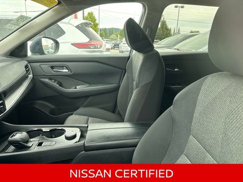 Certified 2025 Nissan Rogue SV AWD/4WD image 13