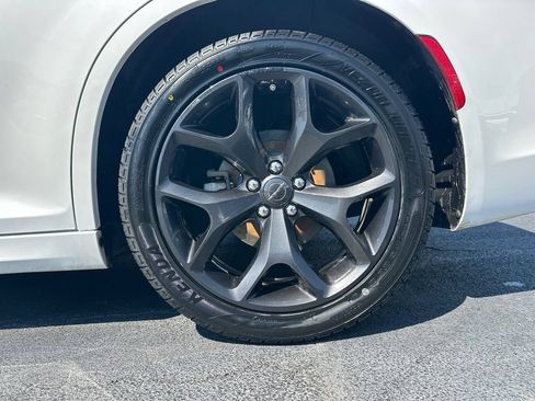 Used 2022 Chrysler 300 Touring L RWD image 20