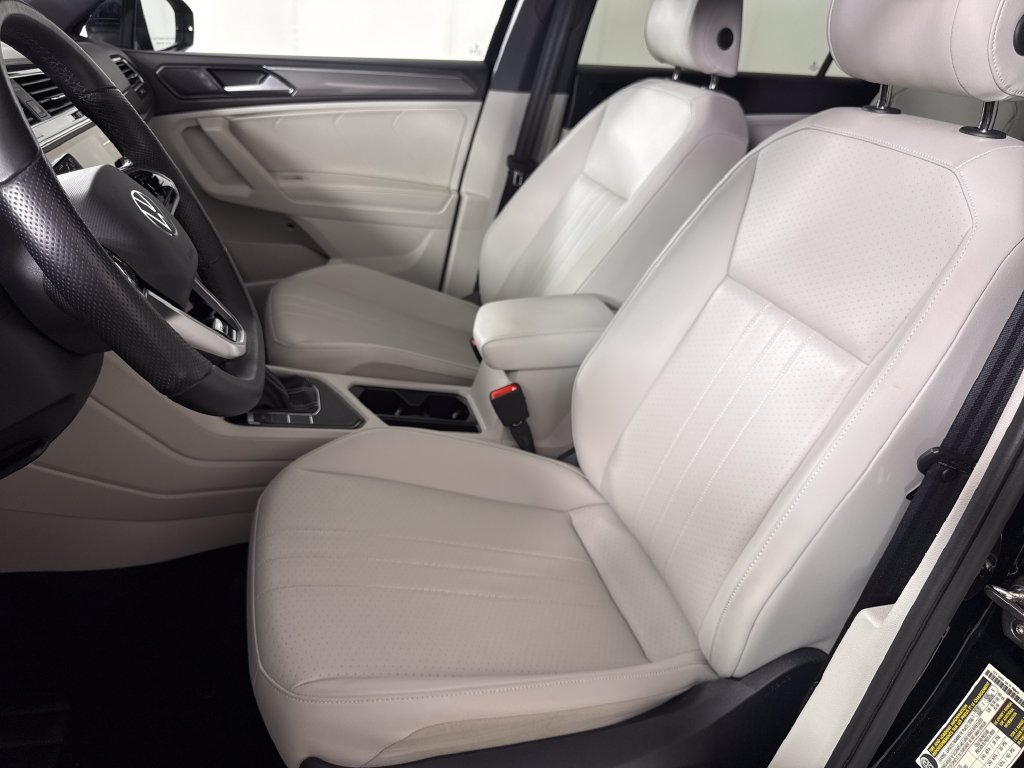 Used 2024 Volkswagen Tiguan SE R-Line FWD image 11