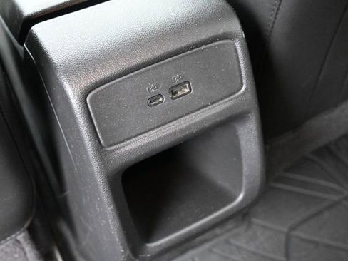 Used 2024 Chevrolet Trax LT w/ Driver Confidence Package image 28