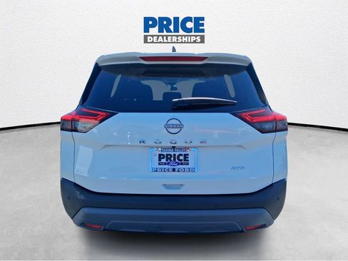 Used 2023 Nissan Rogue S AWD/4WD image 7