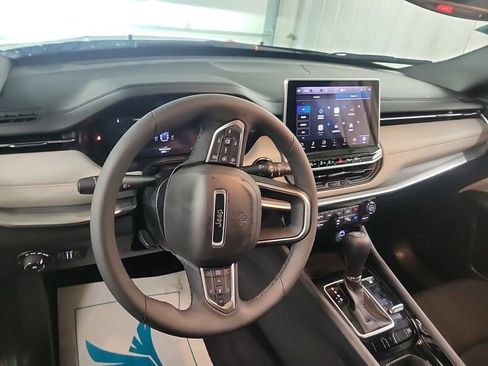 Used 2024 Jeep Compass Limited w/ Elite Group image 8