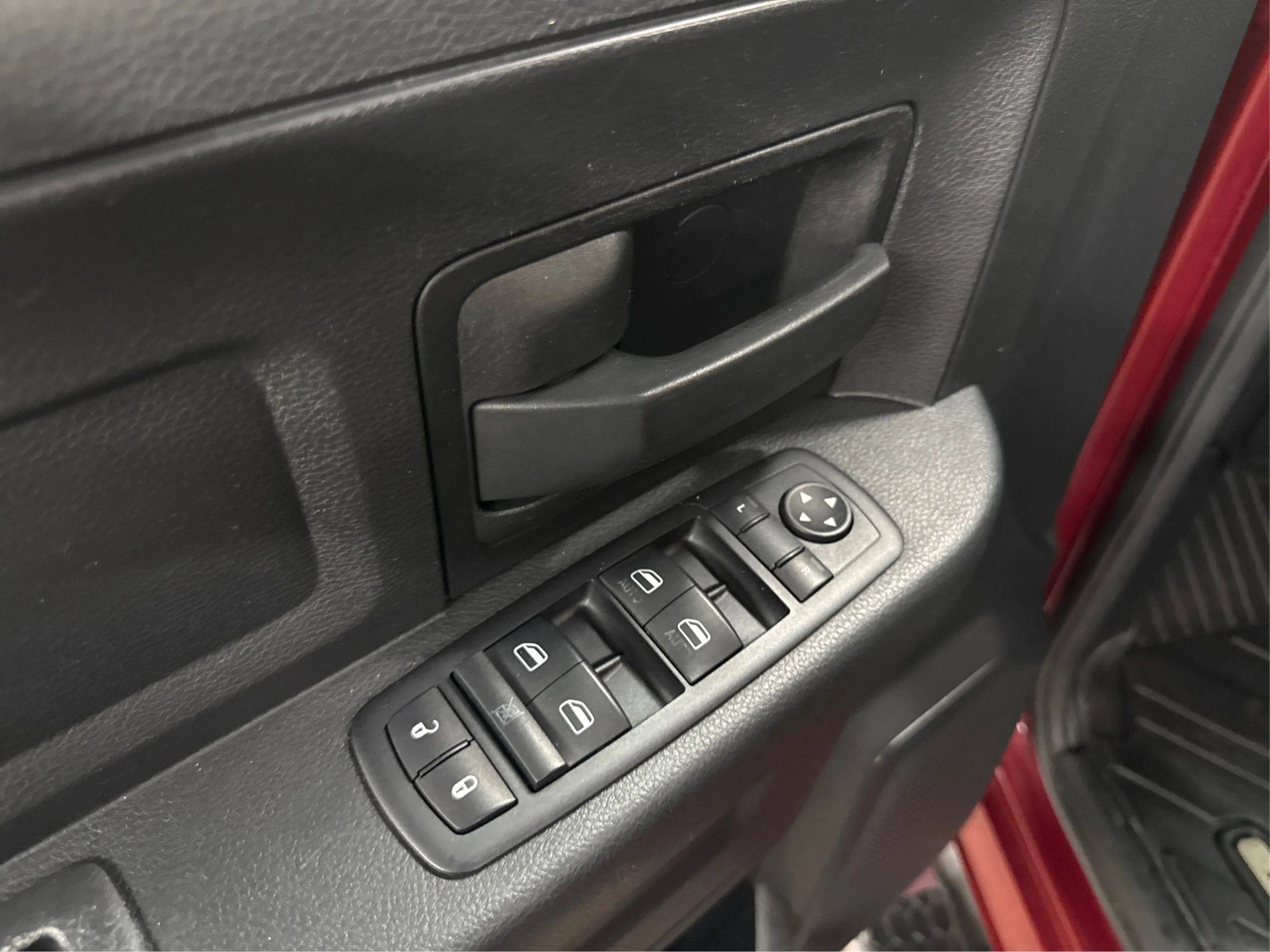 Used 2014 RAM 1500 Express AWD/4WD image 15