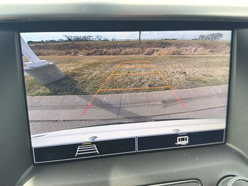 Used 2023 GMC Acadia SLE w/ Driver Convenience Package image 24