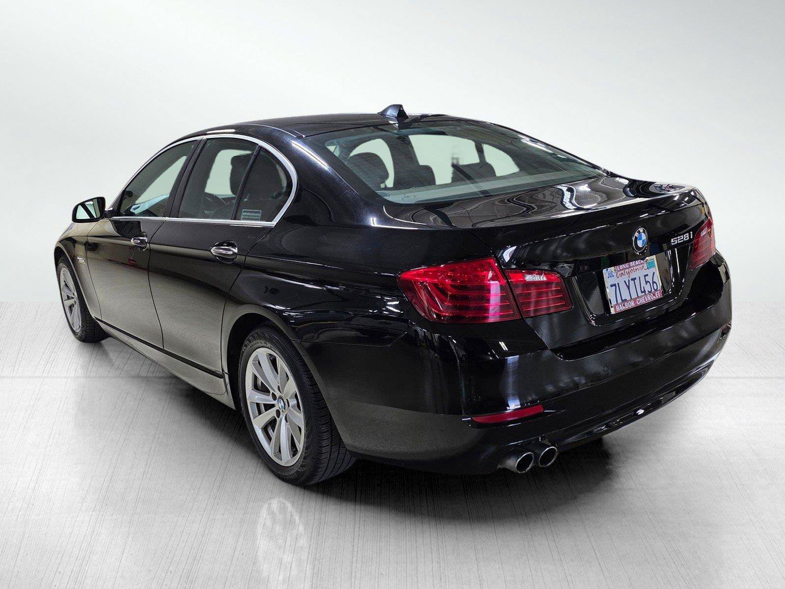 Used 2015 BMW 528i Sedan RWD image 5