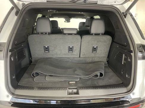 Used 2024 Chevrolet Traverse RS AWD/4WD image 25