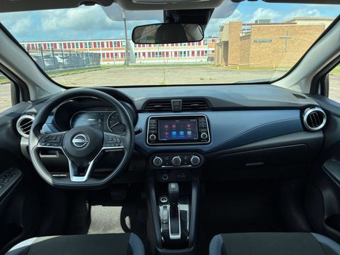 Used 2025 Nissan Versa SV FWD image 26