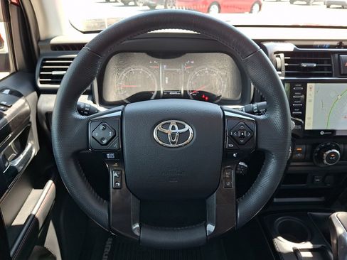 Certified 2021 Toyota 4Runner TRD Off-Road Premium w/ Moonroof Package AWD/4WD image 22