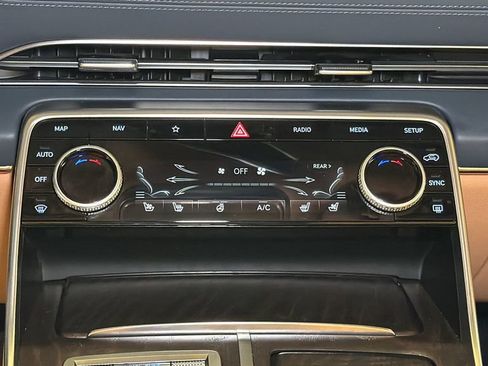 Used 2023 Genesis GV80 2.5T w/ Prestige Package image 26