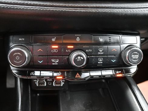 Used 2022 Dodge Durango GT AWD/4WD image 12
