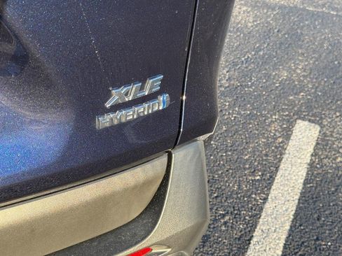 Certified 2023 Toyota RAV4 XLE Premium image 8