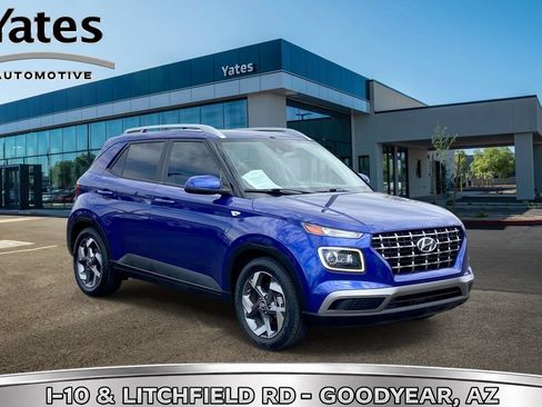 Used 2021 Hyundai Venue SEL w/ Premium Package FWD image 1