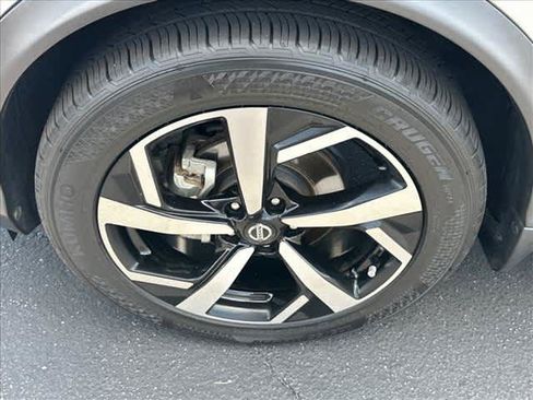 Certified 2022 Nissan Rogue Sport SL FWD image 10