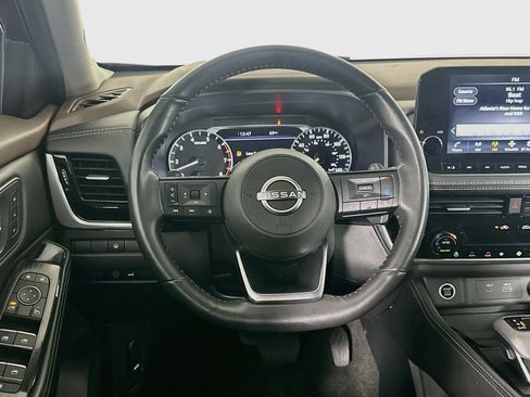 Used 2023 Nissan Rogue SL w/ SL Premium Package FWD image 18