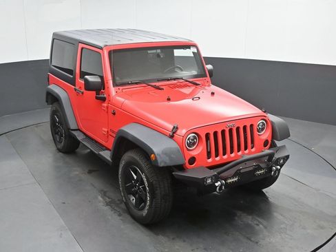 Used 2013 Jeep Wrangler Sport AWD/4WD image 22