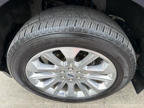 Used 2022 Ford F150 Limited AWD/4WD image 24