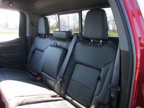 New 2026 GMC Sierra 1500 SLT w/ SLT Premium Plus Package image 13