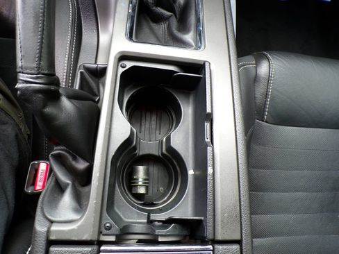 Used 2010 Ford Mustang GT RWD image 26