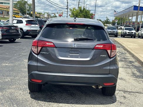 Used 2018 Honda HR-V EX image 4