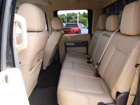 Used 2016 Ford F250 Lariat w/ Chrome Package AWD/4WD image 9