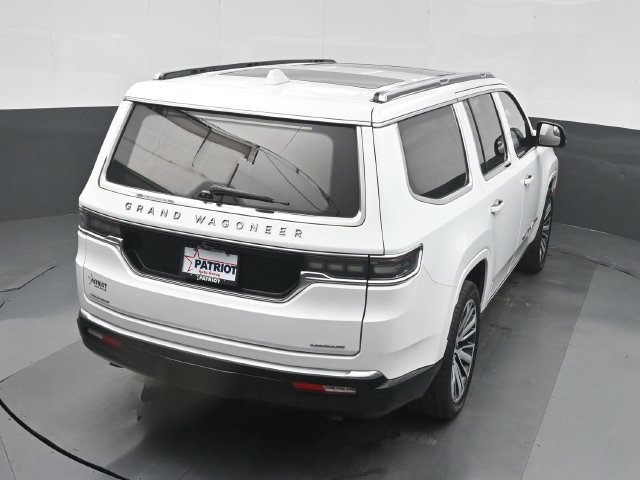 Used 2023 Jeep Grand Wagoneer Series III AWD/4WD image 41