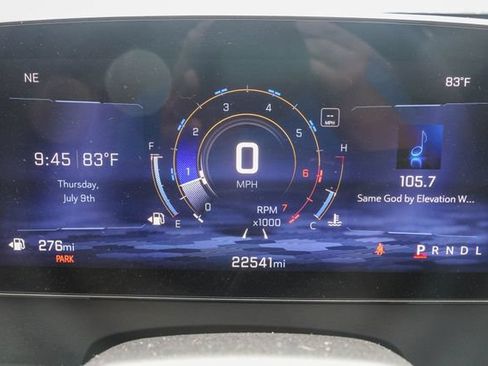 Used 2024 Chevrolet Traverse LT FWD image 32