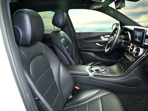 Used 2018 Mercedes-Benz GLC 300 4MATIC image 69