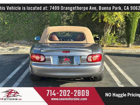 Used 2002 MAZDA MX-5 Miata SE RWD image 8