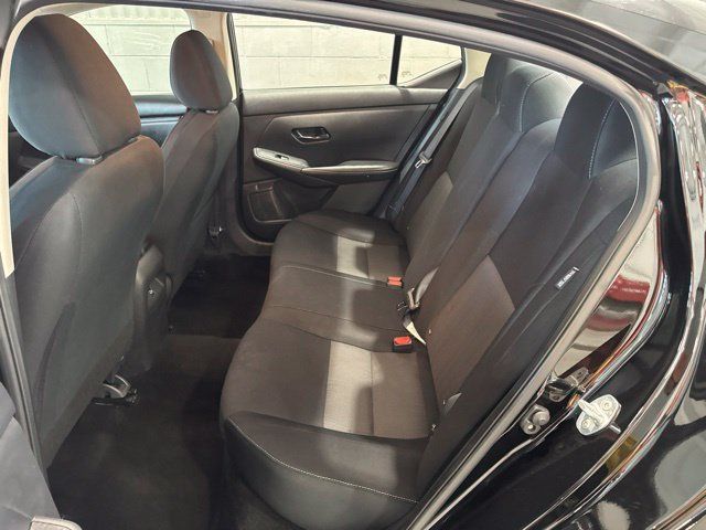 Used 2024 Nissan Sentra SV FWD image 12