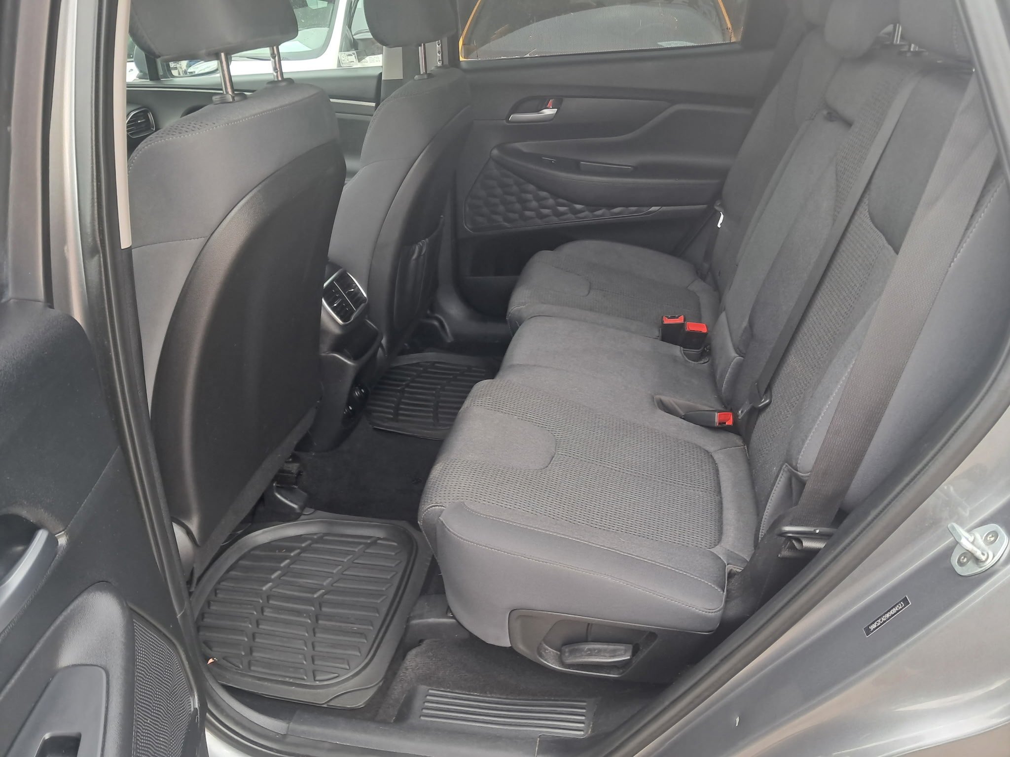 Used 2019 Hyundai Santa Fe SE AWD/4WD image 5