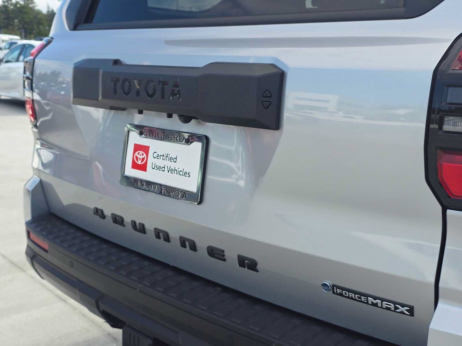 Certified 2025 Toyota 4Runner TRD Off-Road Premium AWD/4WD image 13