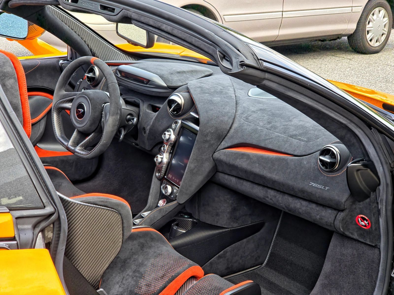 Used 2022 McLaren 765LT RWD image 29
