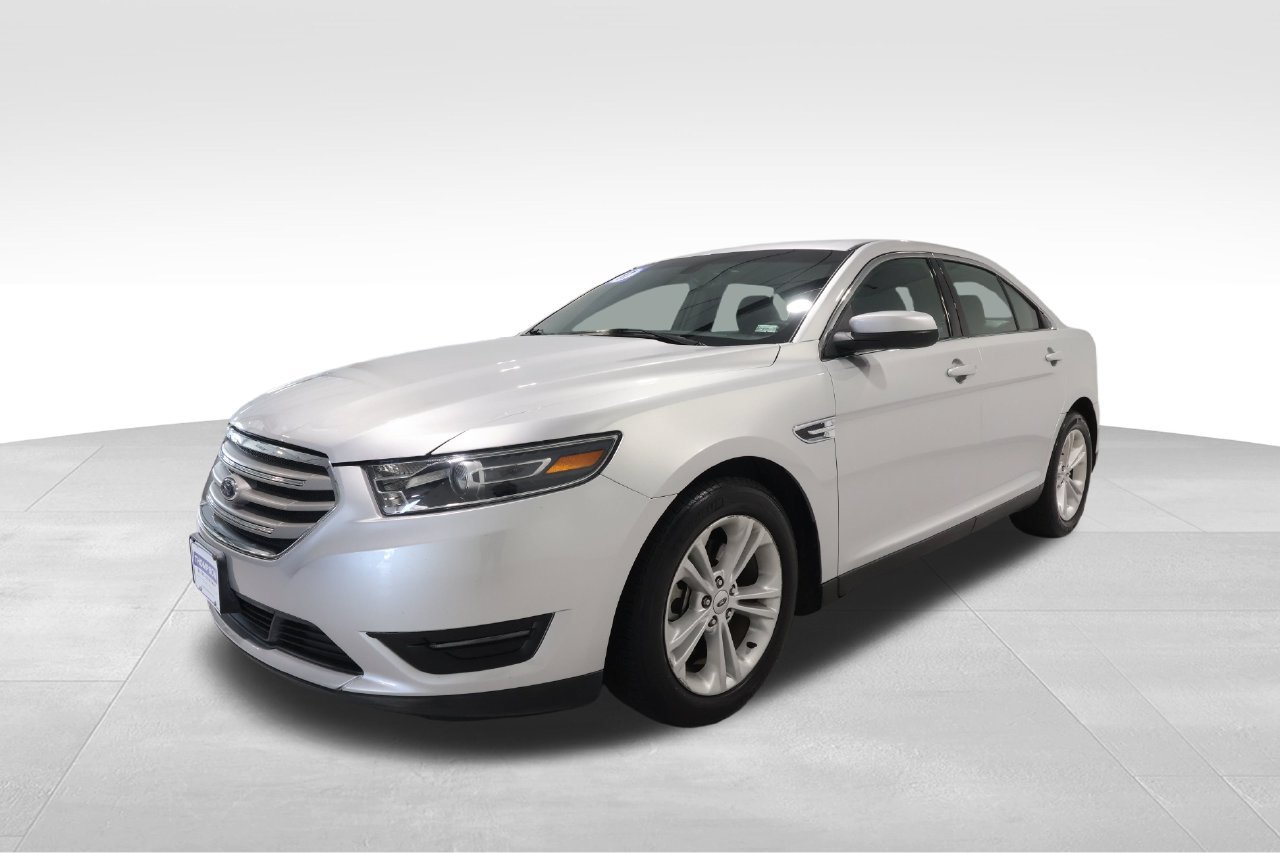 Used 2017 Ford Taurus SEL w/ Equipment Group 201A FWD image 6