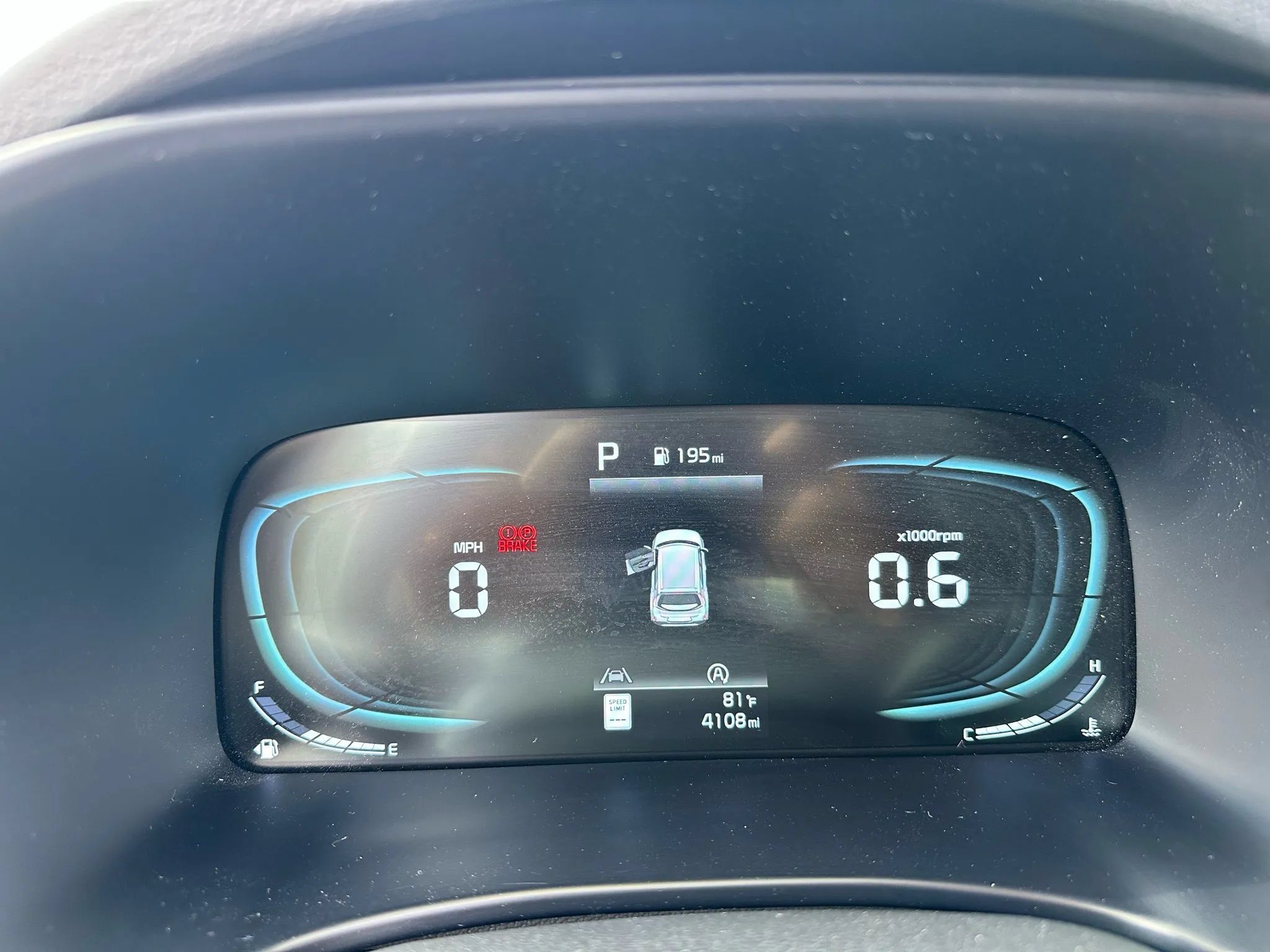 Used 2025 Kia Soul LX w/ LX Technology Package FWD image 34