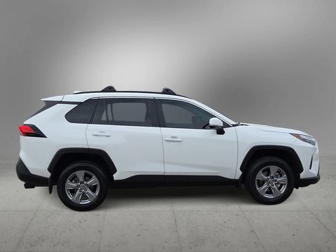 Used 2024 Toyota RAV4 XLE w/ Convenience Package FWD image 8