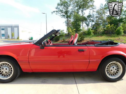 Used 1992 Ford Mustang LX image 6