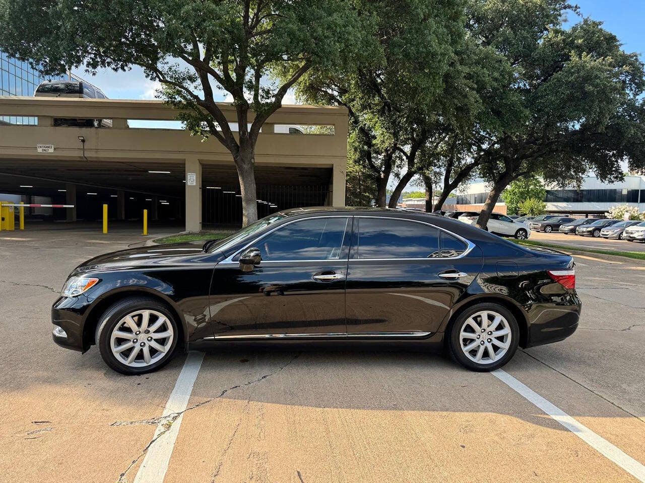 Used 2007 Lexus LS 460 L RWD image 3