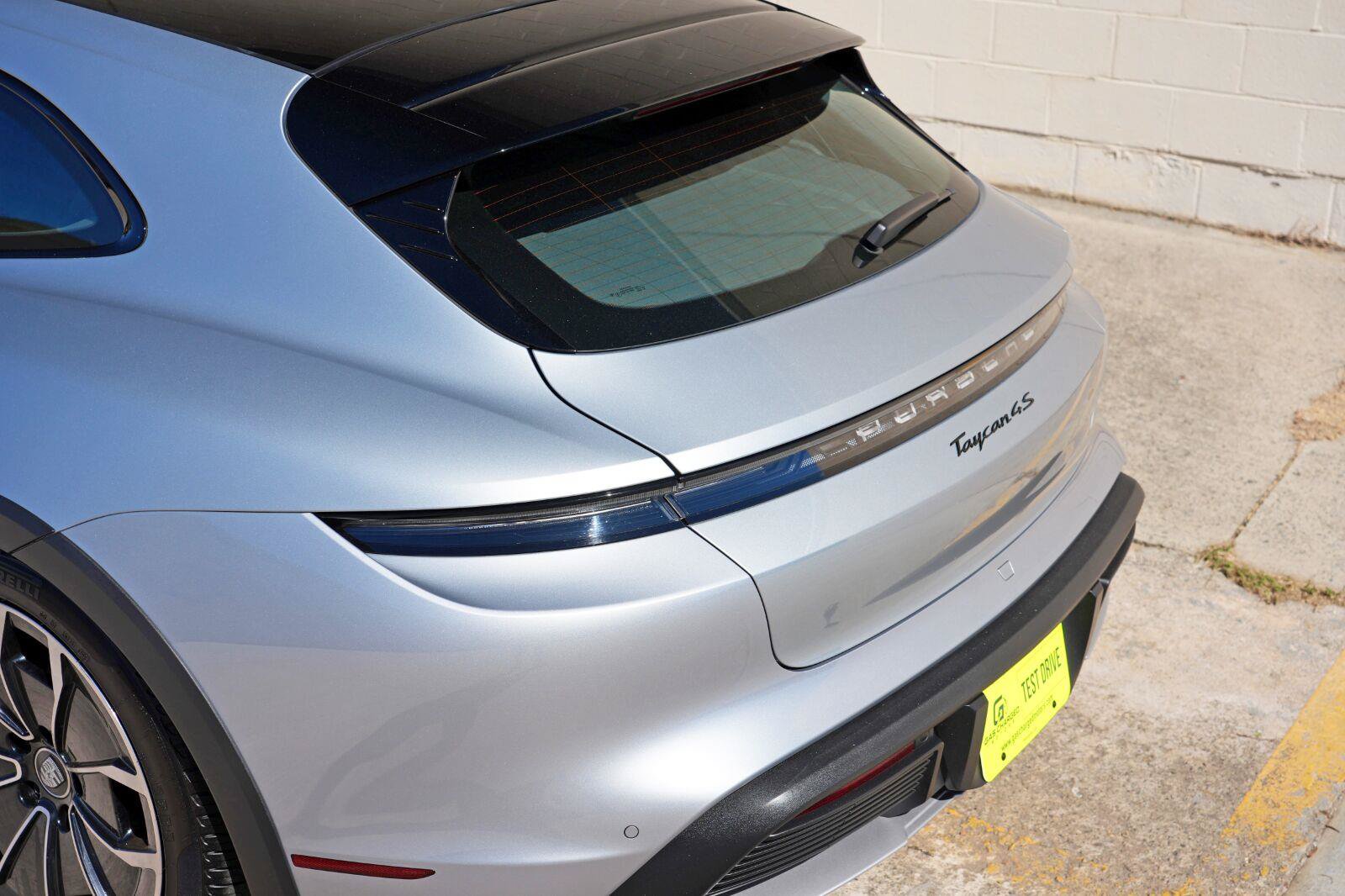Used 2022 Porsche Taycan 4S AWD/4WD image 62