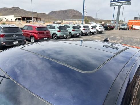 Used 2025 Genesis GV80 3.5T e-SC AWD/4WD image 17