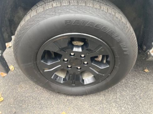 Used 2018 Chevrolet Silverado 1500 LT w/ All Star Edition image 31