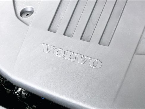 New 2026 Volvo XC60 B5 Core AWD/4WD image 34